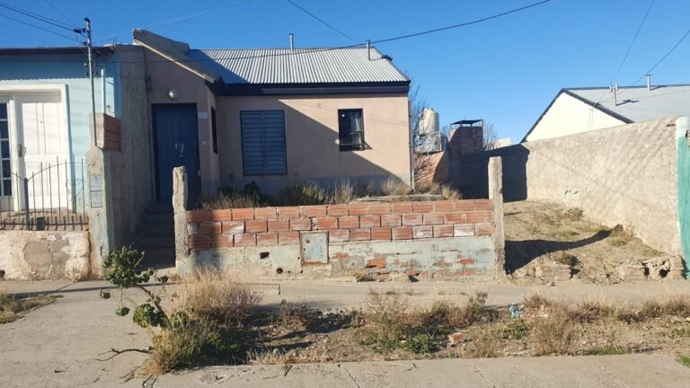 Un joven mató a su madre y estuvo varios días con el cuerpo en la habitación