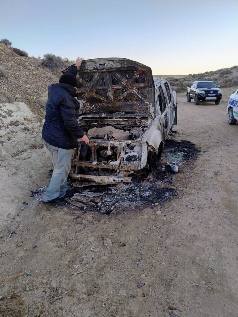 Prendió fuego su vehículo luego de denunciar su desaparición