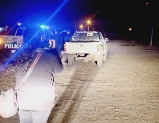 Lo atraparon con un arma en la camioneta