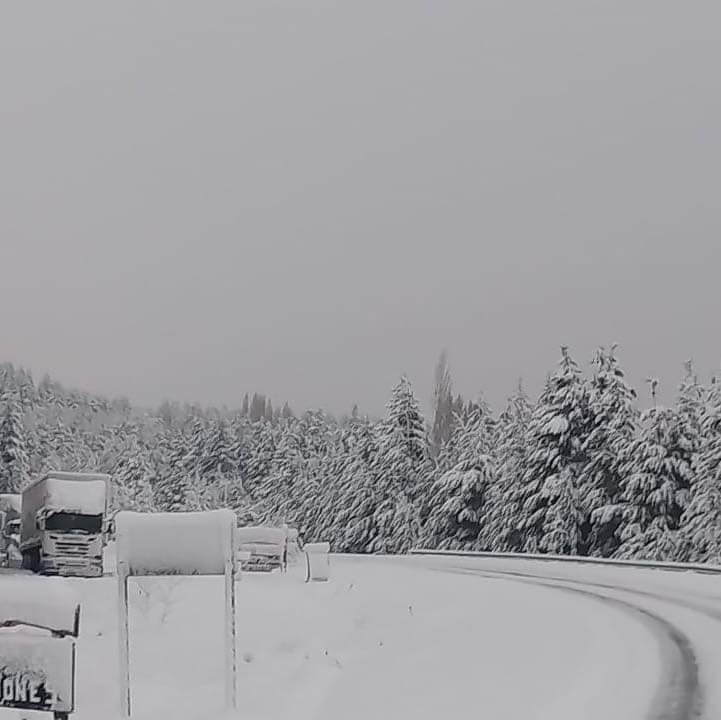 Corte total en el tramo Bariloche y Bolsón por intensas heladas y nevadas