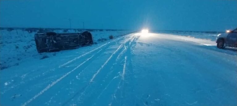 Múltiples accidentes de tránsito en la ruta por presencia de nieve y escarcha