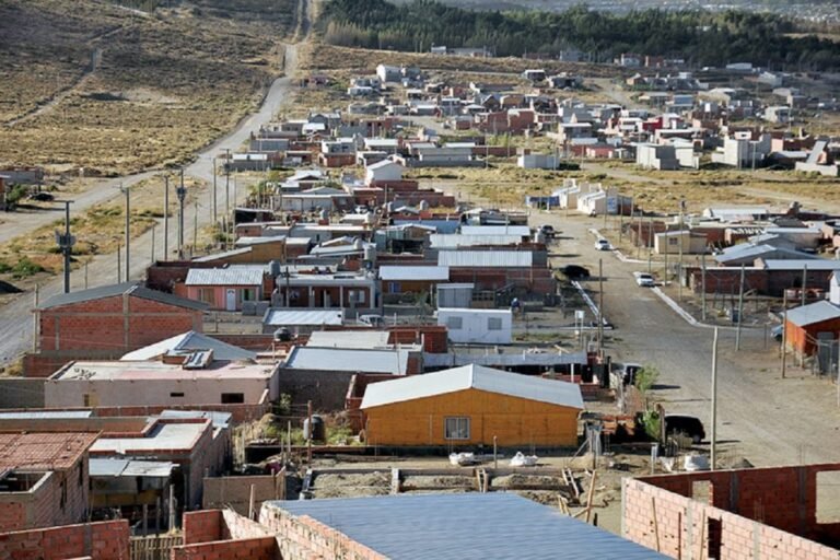 “El intendente nos escuchó, lo más urgente es la obra de cloacas y el mejoramiento de las calles”