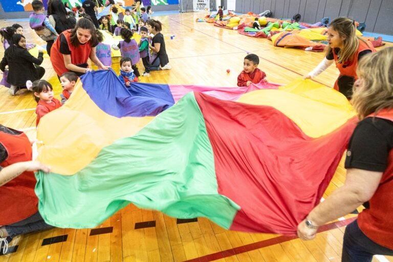 Comenzaron en Comodoro los festejos por el Día de los Jardines y de la Maestra Jardinera