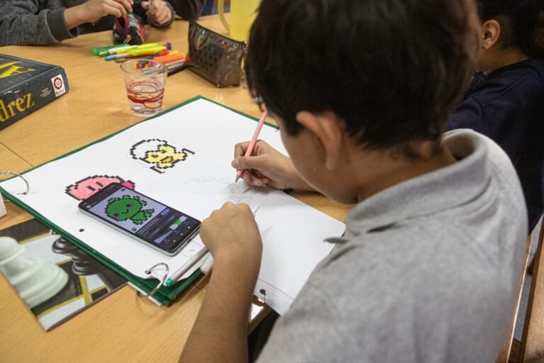 Más de 70 adolescentes asisten al espacio de contención y recreación La Esquina