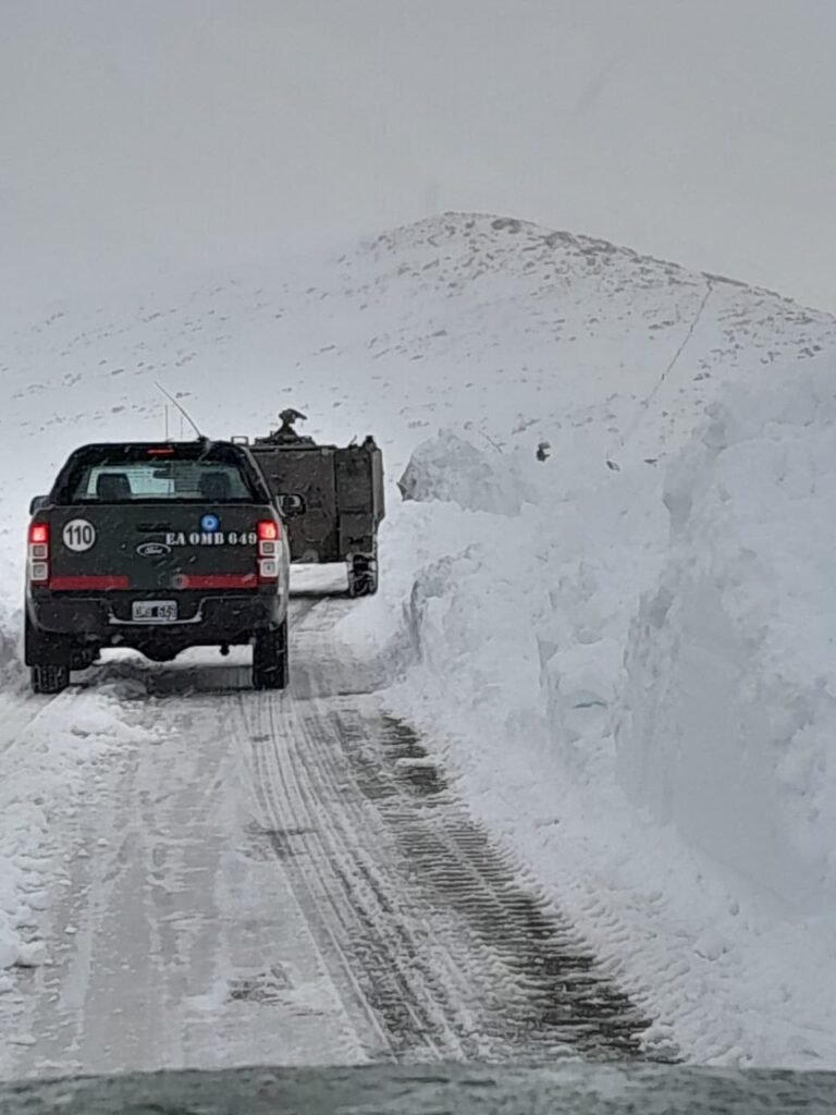 “Hace cuatro días que está en medio de la nada, con dos metros de nieve”