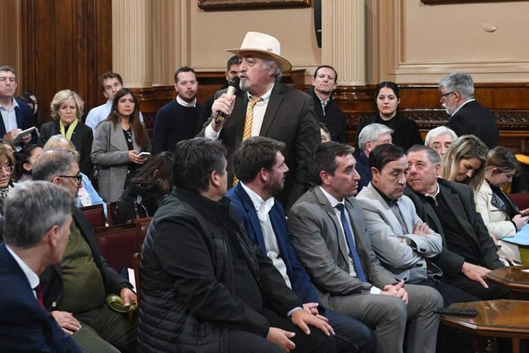 “Queremos que los fondos de los impuestos a los combustibles, sean redistribuidos en forma equitativa”