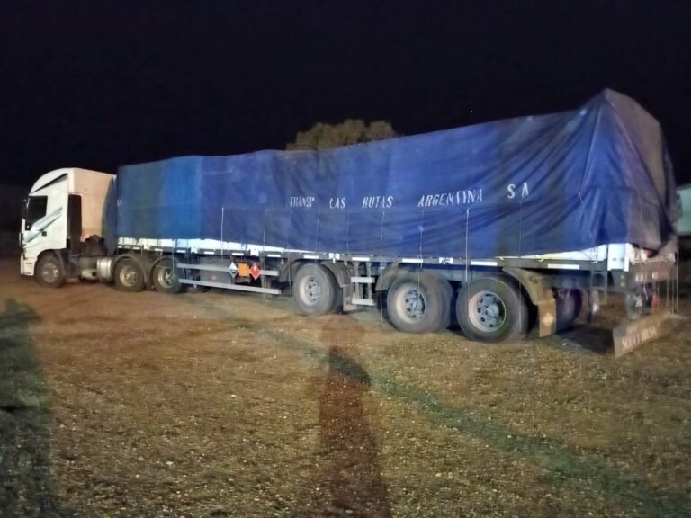 Un camión se dirigía a Comodoro con una gran carga tóxica y explosiva