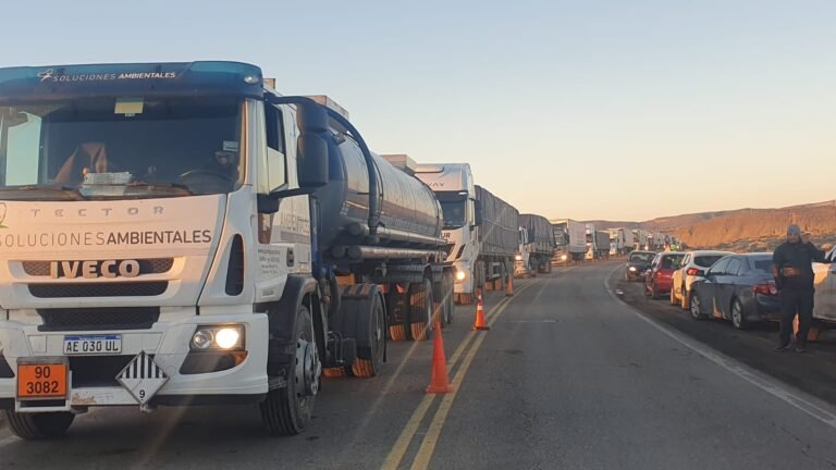 Más de 300 camiones se encuentran en la caravana guiada en RN3
