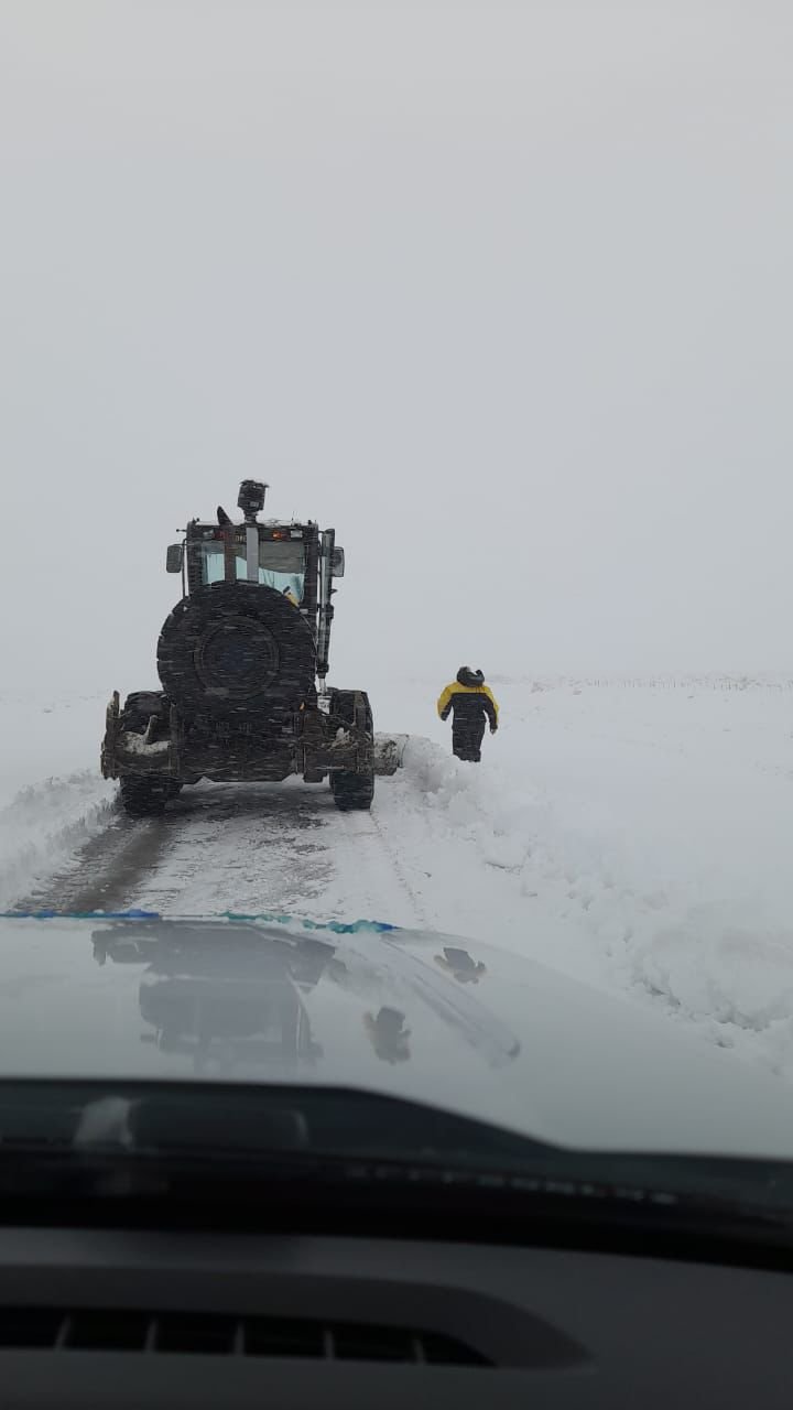 Ruta 26: “cayó más de un metro y medio de nieve, y sigue nevando con viento, lo que complica la limpieza”