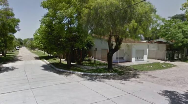 Convivió tres días con el cadaver de una jubilada y lo llevó en silla de ruedas a la morgue