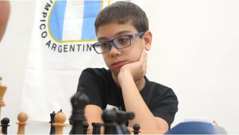 Ajedrez: el argentino de 10 años Faustino Oro se convirtió en el maestro internacional más joven de la historia