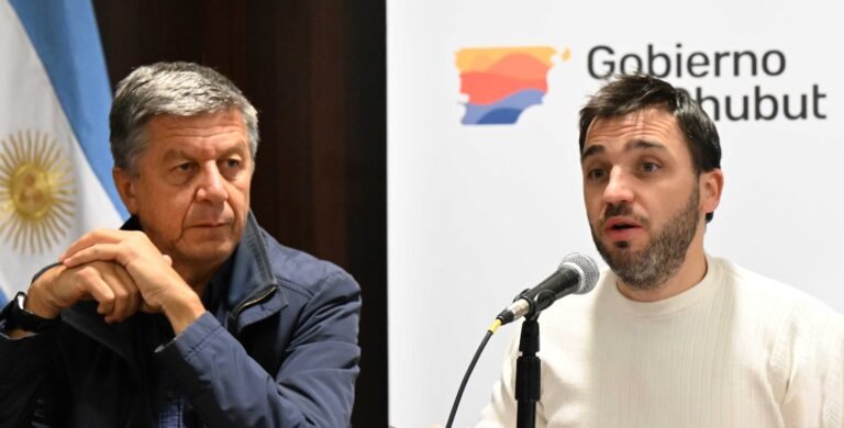 Torres presenta en la Legislatura el proyecto del primer Código Electoral de Chubut