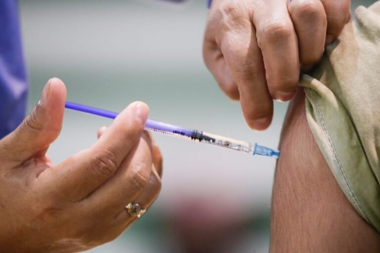 El Hospital Regional junto a los CAPS de la ciudad desarrollan jornadas de vacunación