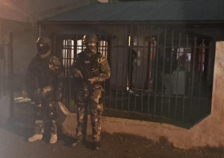 Desmantelaron una red de narcomenudeo y secuestraron más de $1.500.000