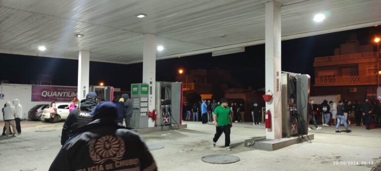 200 menores intentaron ingresar a un boliche a través de una aplicación falsa