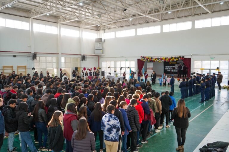 La Escuela Hipólito Yrigoyen de Km. 3 celebró sus 40 años