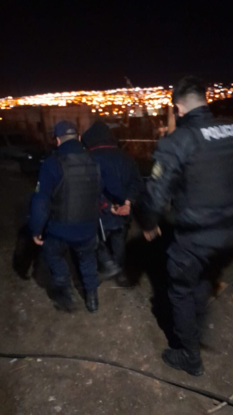 Ingresó a la casa de su expareja a pesar de tener una orden de restricción