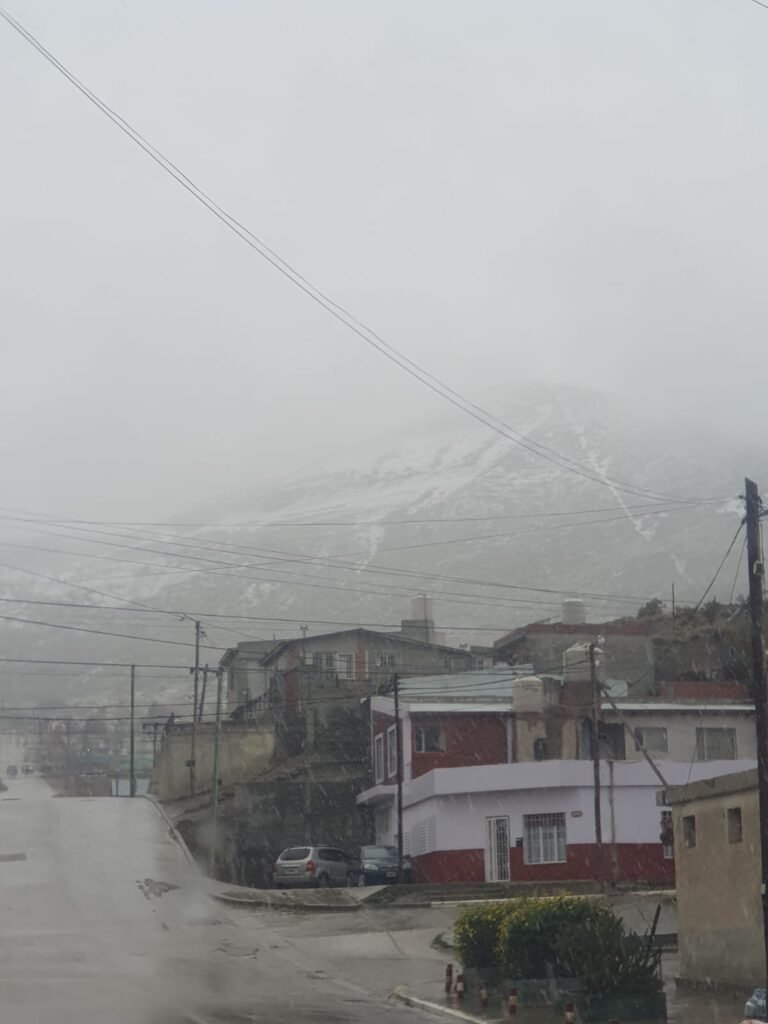 Continúa el alerta naranja por nevadas en Comodoro