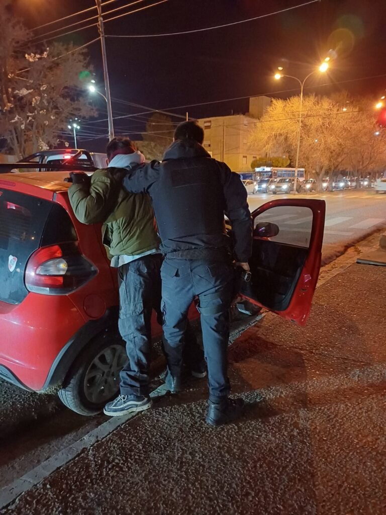 Un joven fue detenido tras dos intentos de robo en el Pueyrredón