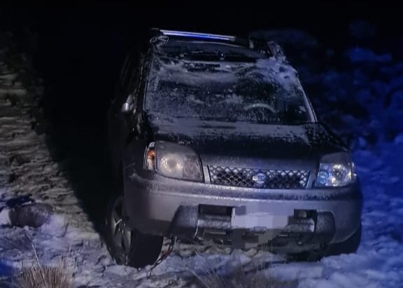 Una pareja chilena resultó herida tras volcar en la ruta con gran cantidad de nieve
