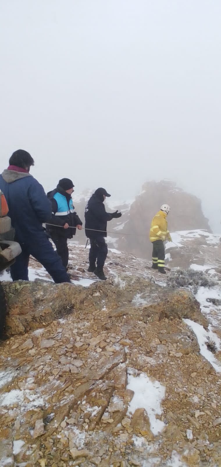 Lograron recuperar el cuerpo de la joven docente que falleció al caer de un barranco