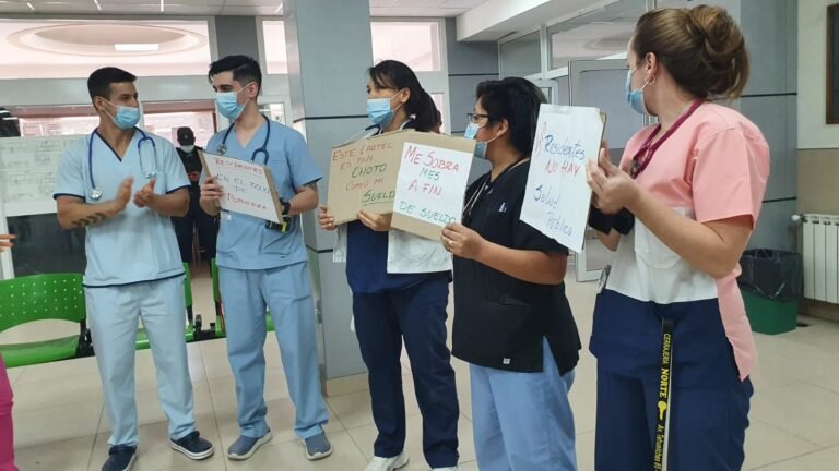 Médicos realizarán un paro total de actividades por 48 hrs: “Por tercer mes no nos pagan”
