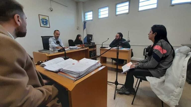 Revocan el arresto domiciliario para Vargas y permanecerá en la Comisaría de Rada Tilly