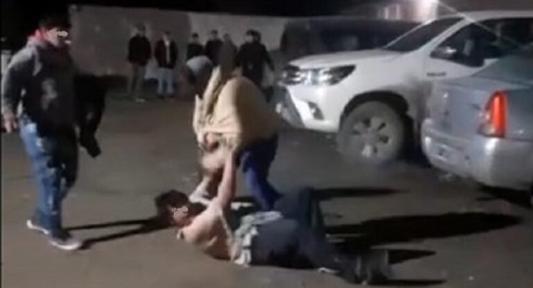 Tras una pelea callejera un joven terminó con heridas graves