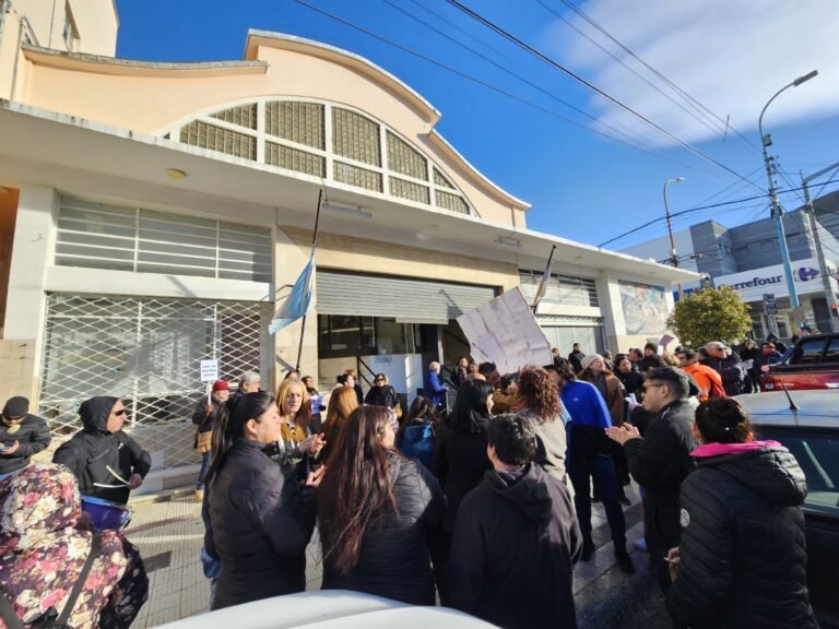 “Este es un problema que deben solucionarlo entre los gremios”