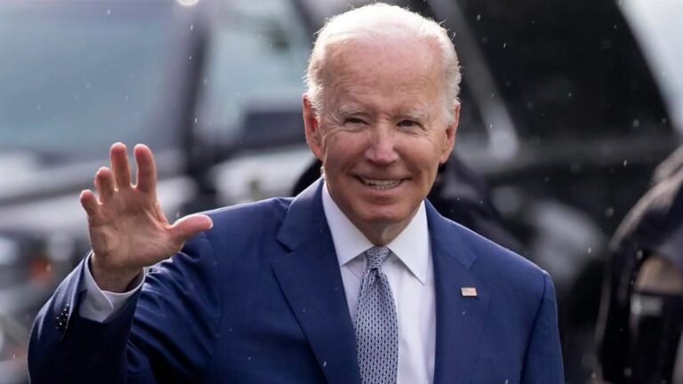Joe Biden se olvidó el nombre de su secretario de Defensa y lo llamó “el tipo negro”