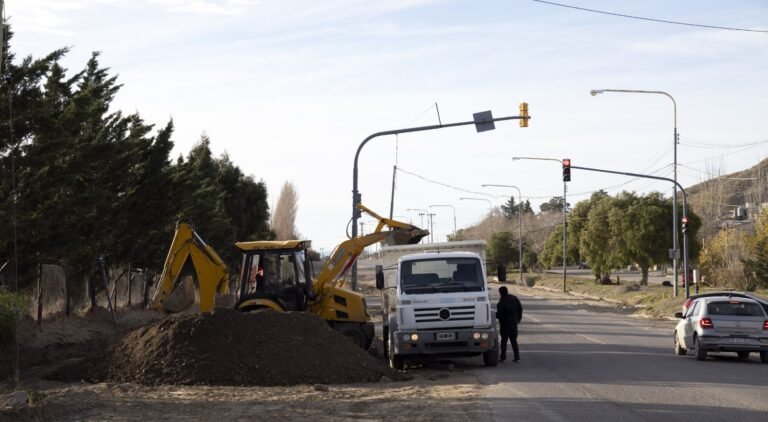 Avanzan con la limpieza y mejoramiento de calles en Comodoro