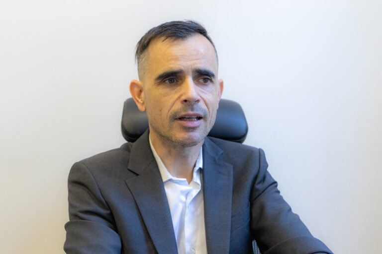 Modificarán el vencimiento de los impuestos municipales a jubilados y pensionados para evitar intereses