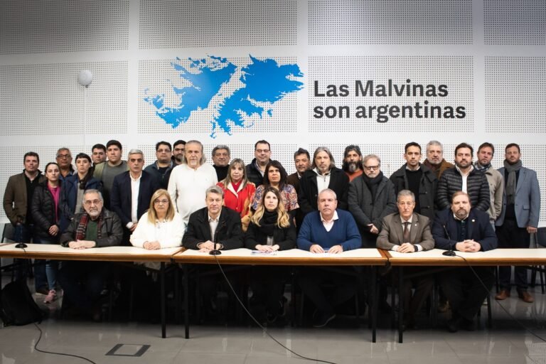 El Frente Sindical de Universidades Nacionales declara el no inicio del segundo cuatrimestre