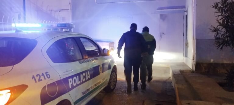 Circulaba por Avenida Kennedy y fue detenido: tenía pedido de captura 