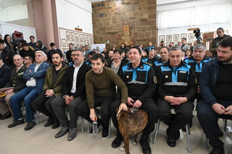“Podemos decirle a todos los chubutenses que tenemos una de las policías más profesionales de la Argentina”