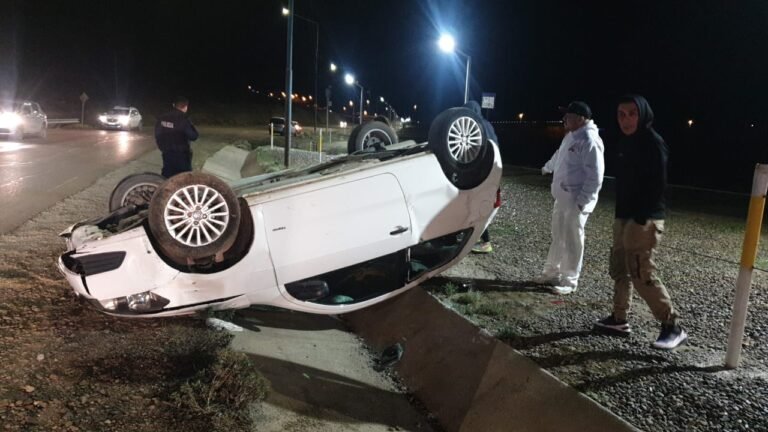 Vuelco en el Camino El Centenario