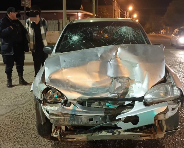 Manejaba borracho, protagonizó un fuerte choque y debió ser trasladado al Hospital