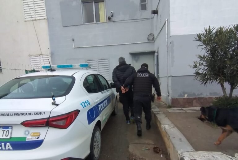 Estaba prófugo y lo atraparon circulando en un auto por el Juan XXIII