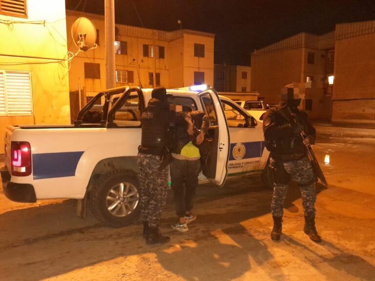 Robó tres maples de huevos de un supermercado con un valor de 16 mil pesos