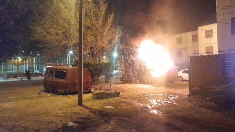 Se incendió una casilla rodante estacionada en las 1008