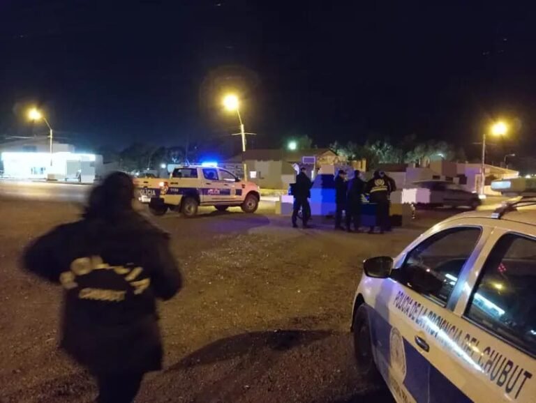 Una pareja con un menor de 3 años intentaron usurpar un dúplex