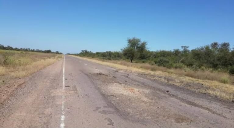 Un nene estuvo desaparecido y la policía lo encontró atado de pies y manos en una ruta