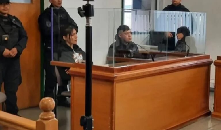 Un joven mató a otro porque se lo pidió su pareja: tiene 19 años y estará preso hasta los 45