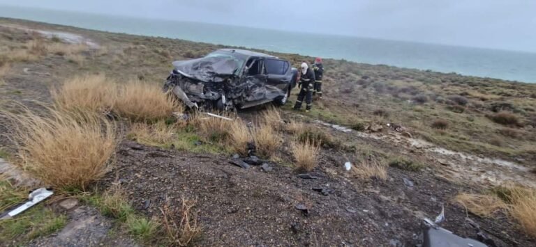 Un conductor internado por fractura de cráneo y facial tras un grave accidente en Ruta 3