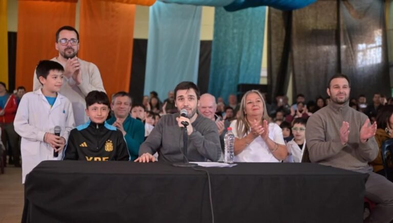 Lanzaron el plan “Conectar Futuro” que busca unir a los pueblos más aislados de Chubut