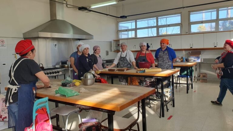 Alumnos del Centro de Formación Profesional  venderán sus productos para poder equipar sus aulas