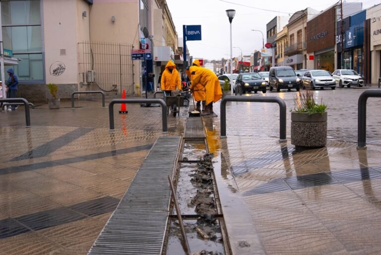 Refuerzan las tareas preventivas por alerta de lluvias fuertes y marejadas