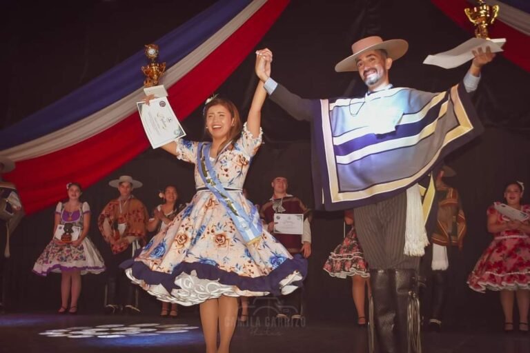 Clasificaron al mundial de cueca en España y realizan un bingo para juntar fondos
