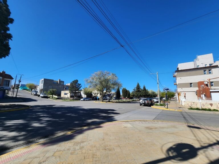 Preocupación en el barrio Roca por un hombre que persigue y acosa a las mujeres