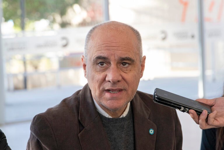 “Hoy cobrar un peaje no es motivo de análisis ni una prioridad”